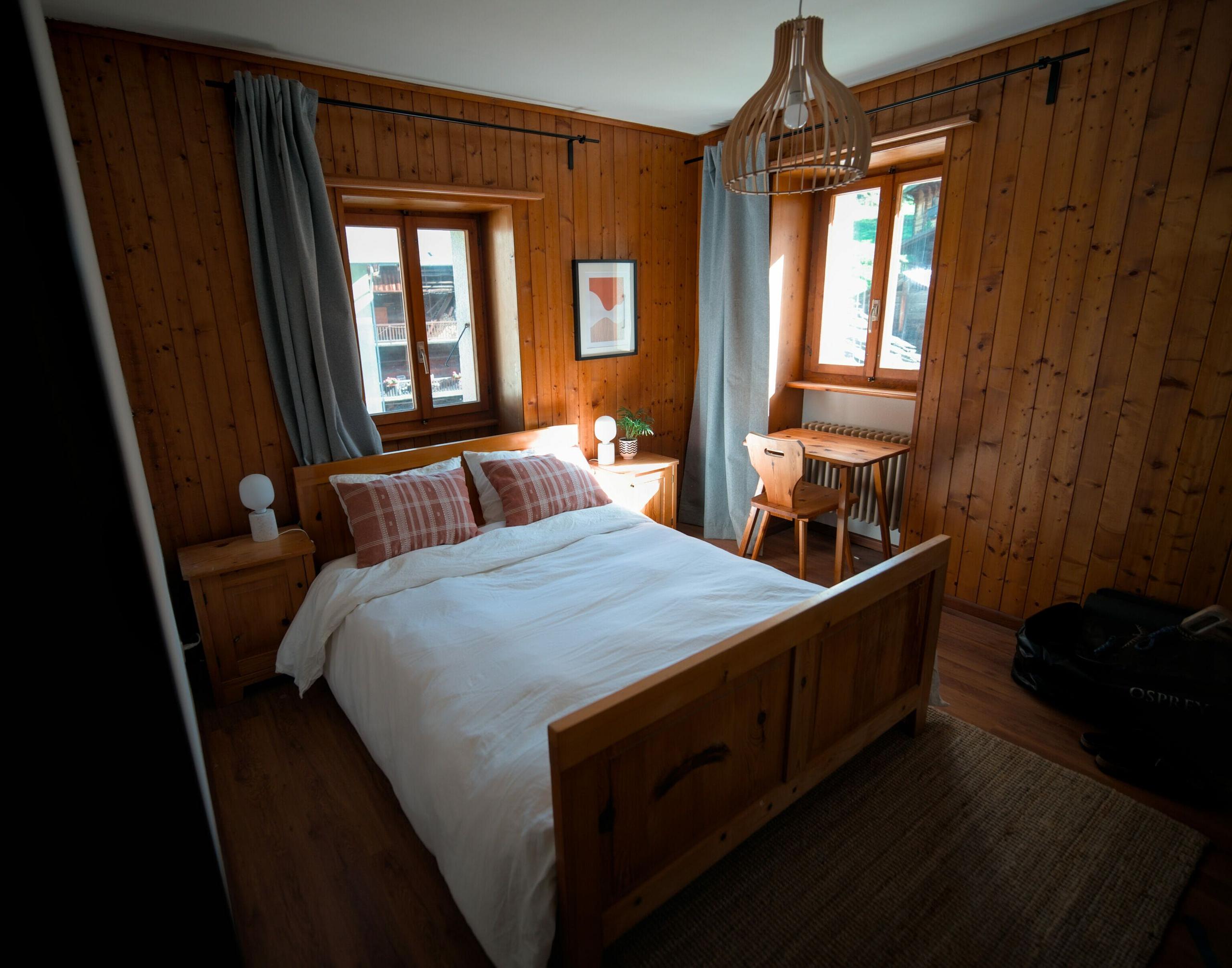 The Grande Dixence bedroom at Alpiness coliving.