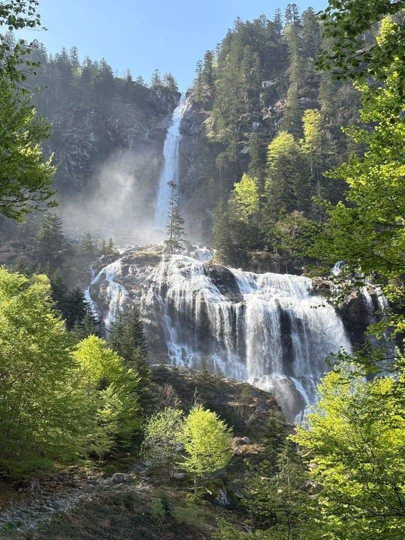Biggest waterfall of the region, 1h30 walking from the coliving