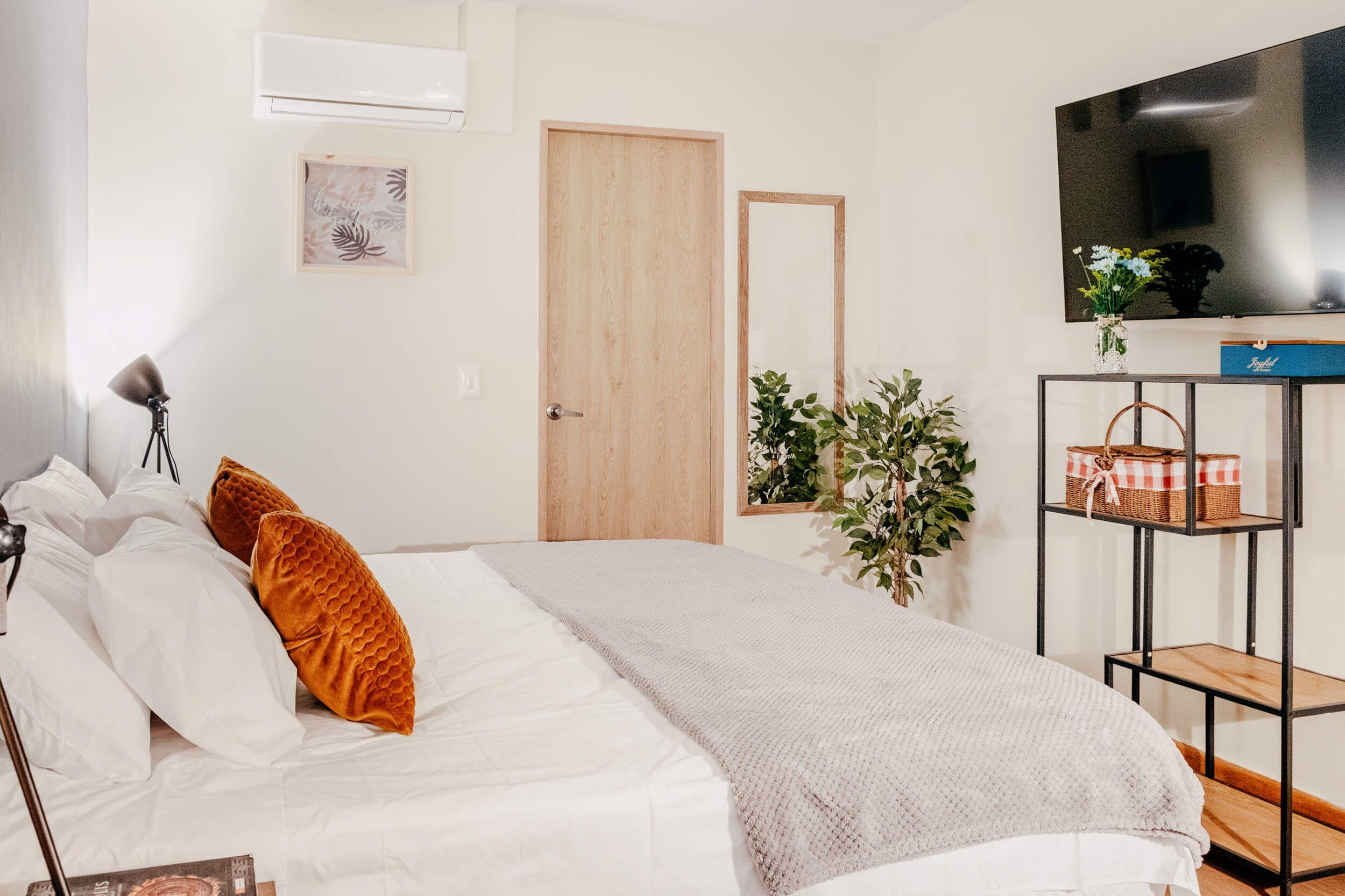 Interior view of Bedroom 8 at Balu Coliving