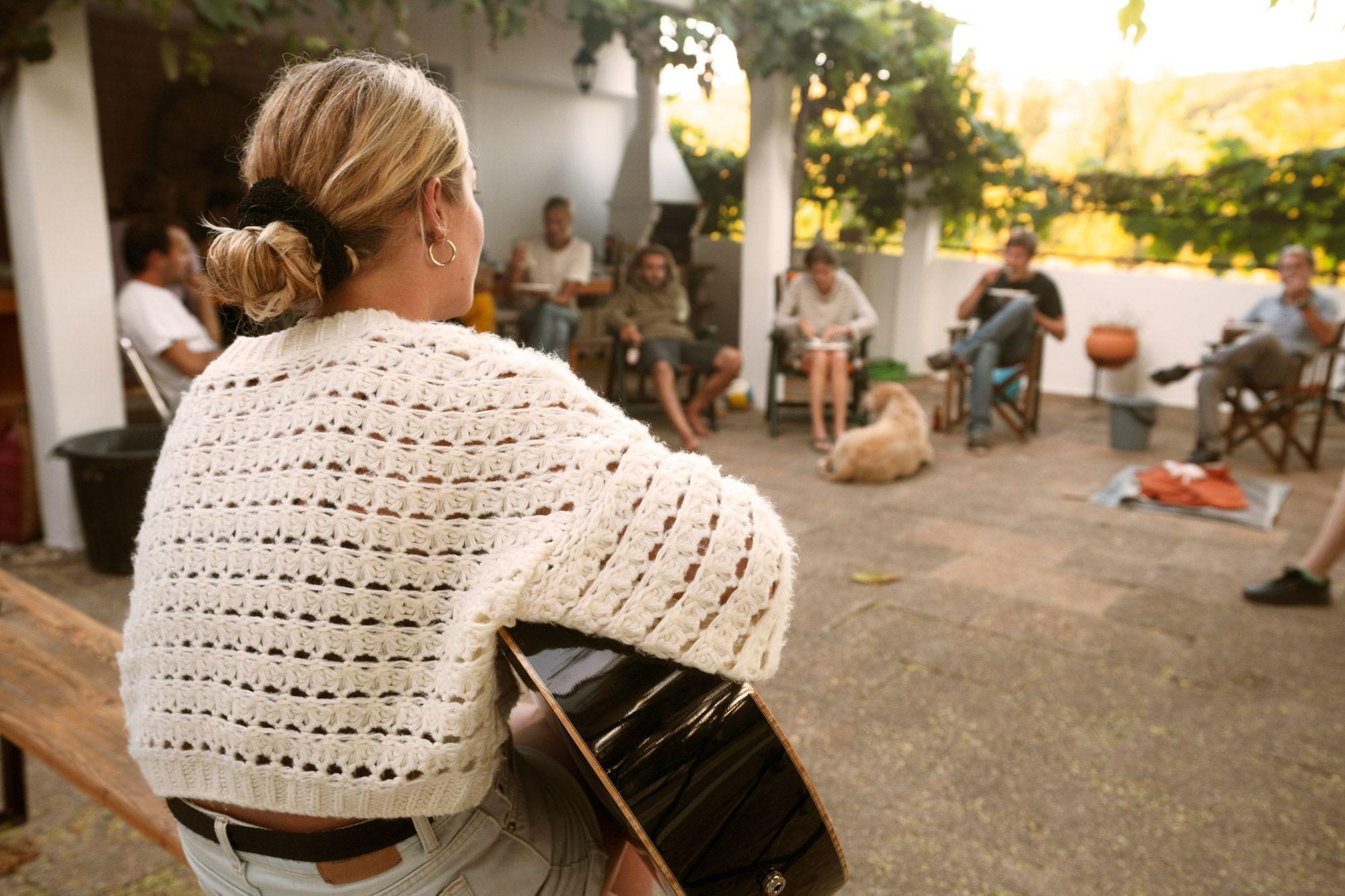 Live music evening with Lois da Palm at the Barefoot Guesthouse