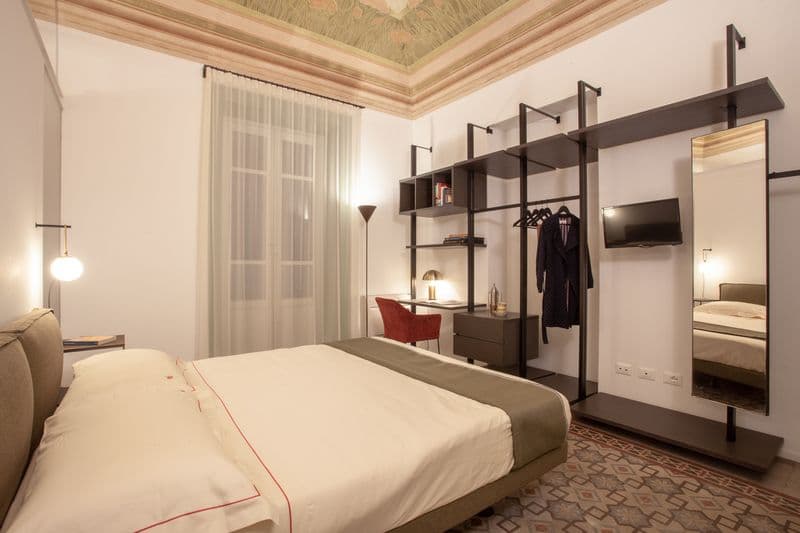 Deluxe Room 1 double bedroom