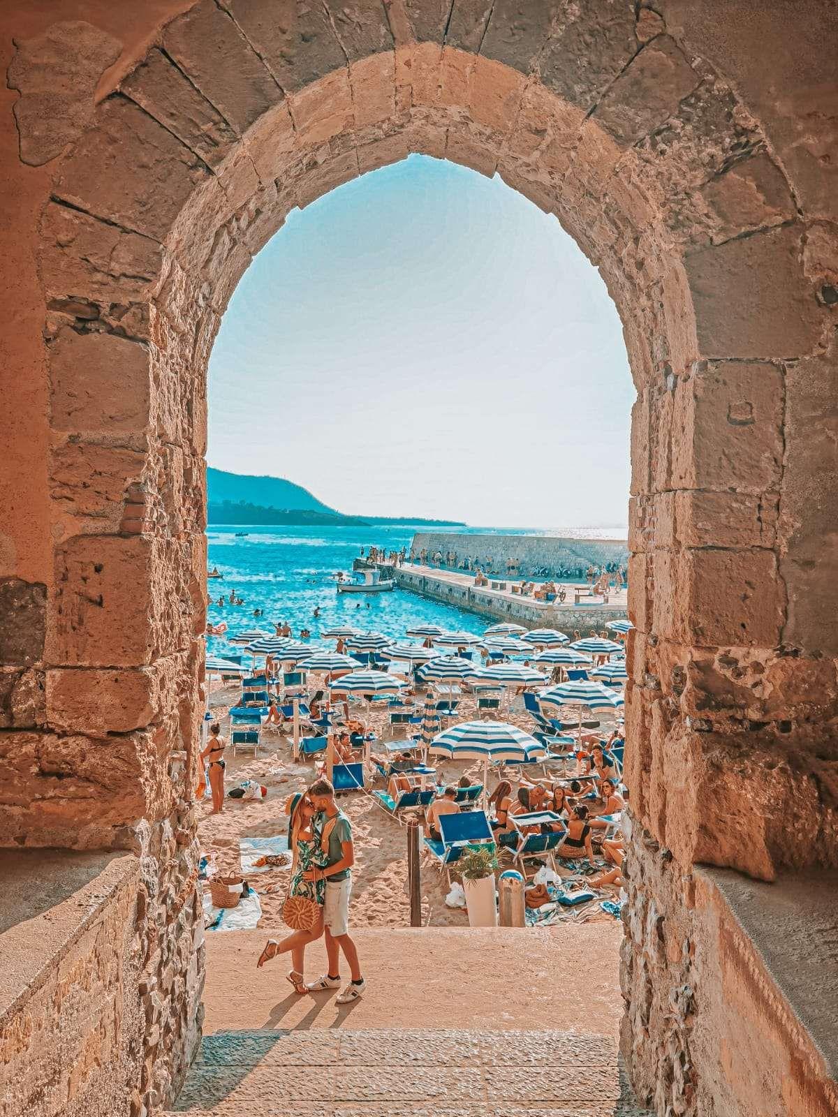 BeetCommunity members during day trip to Cefalù, Sicily
