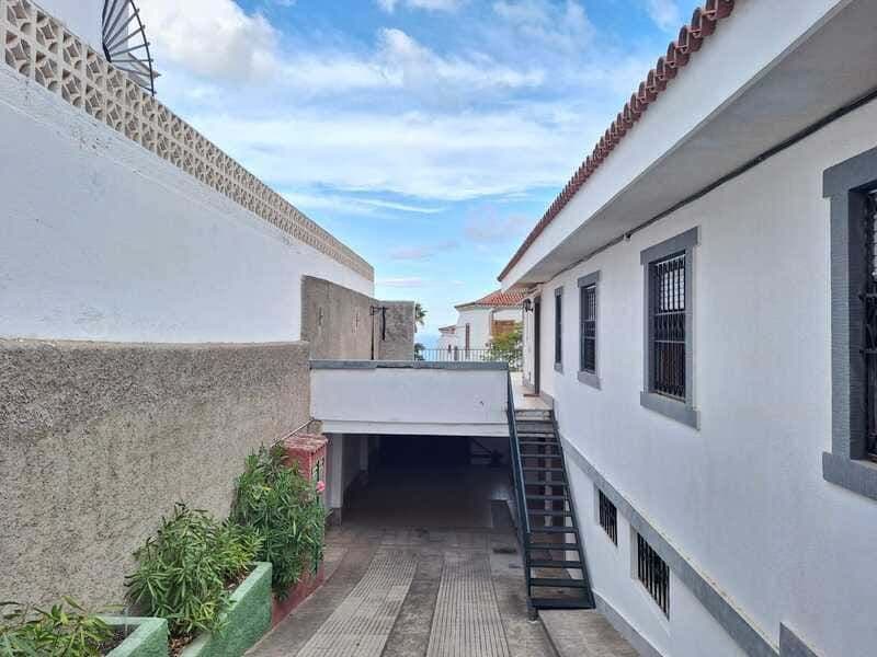 Courtyard view