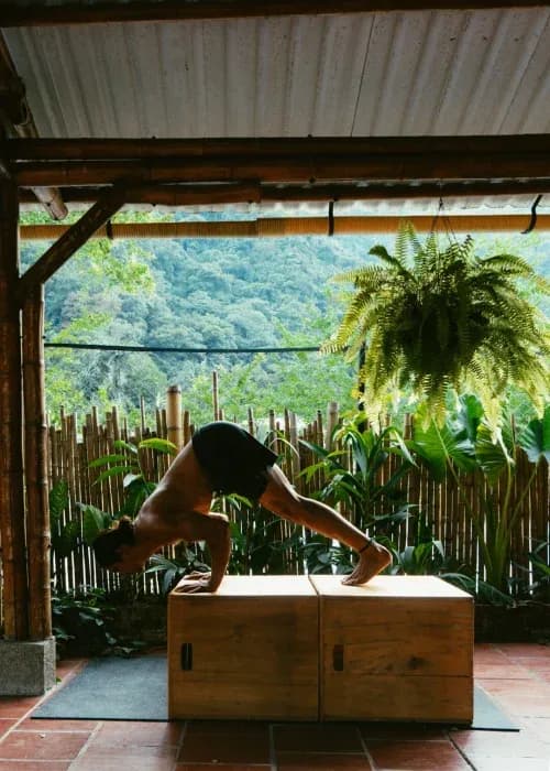 Movement training practice at Casa Kandamy