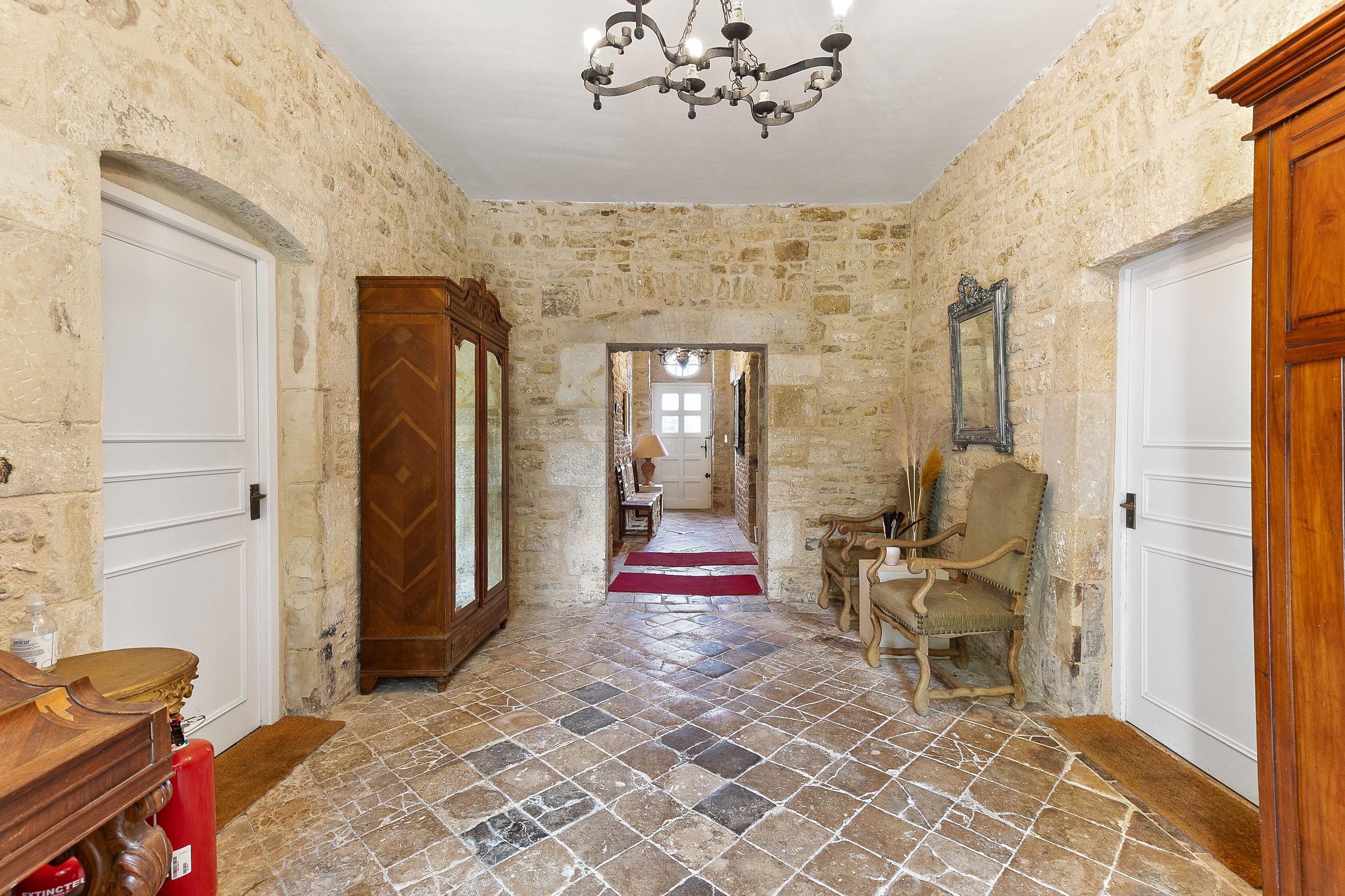 Manor (3 of 49)
