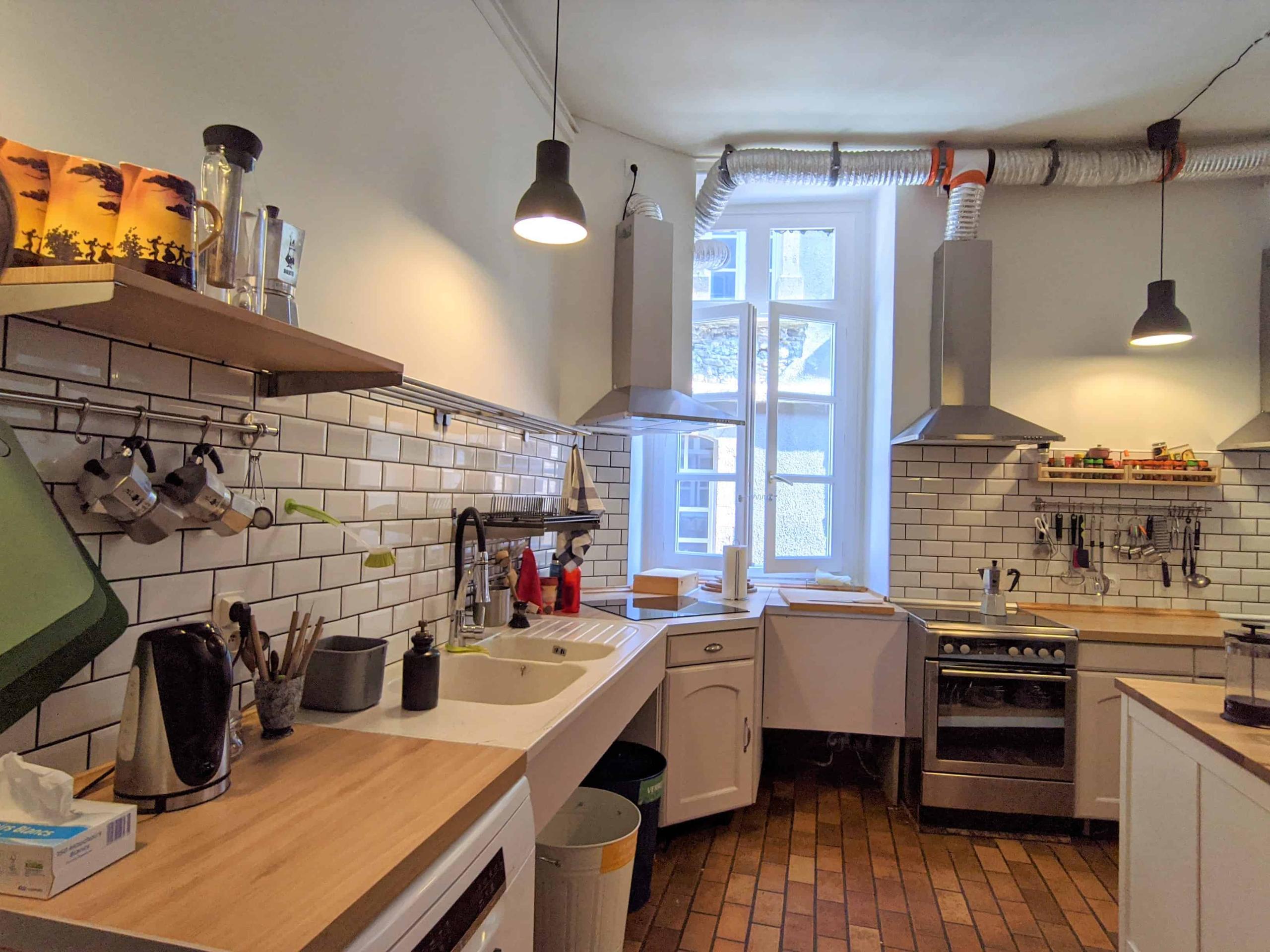 Kitchen dining area