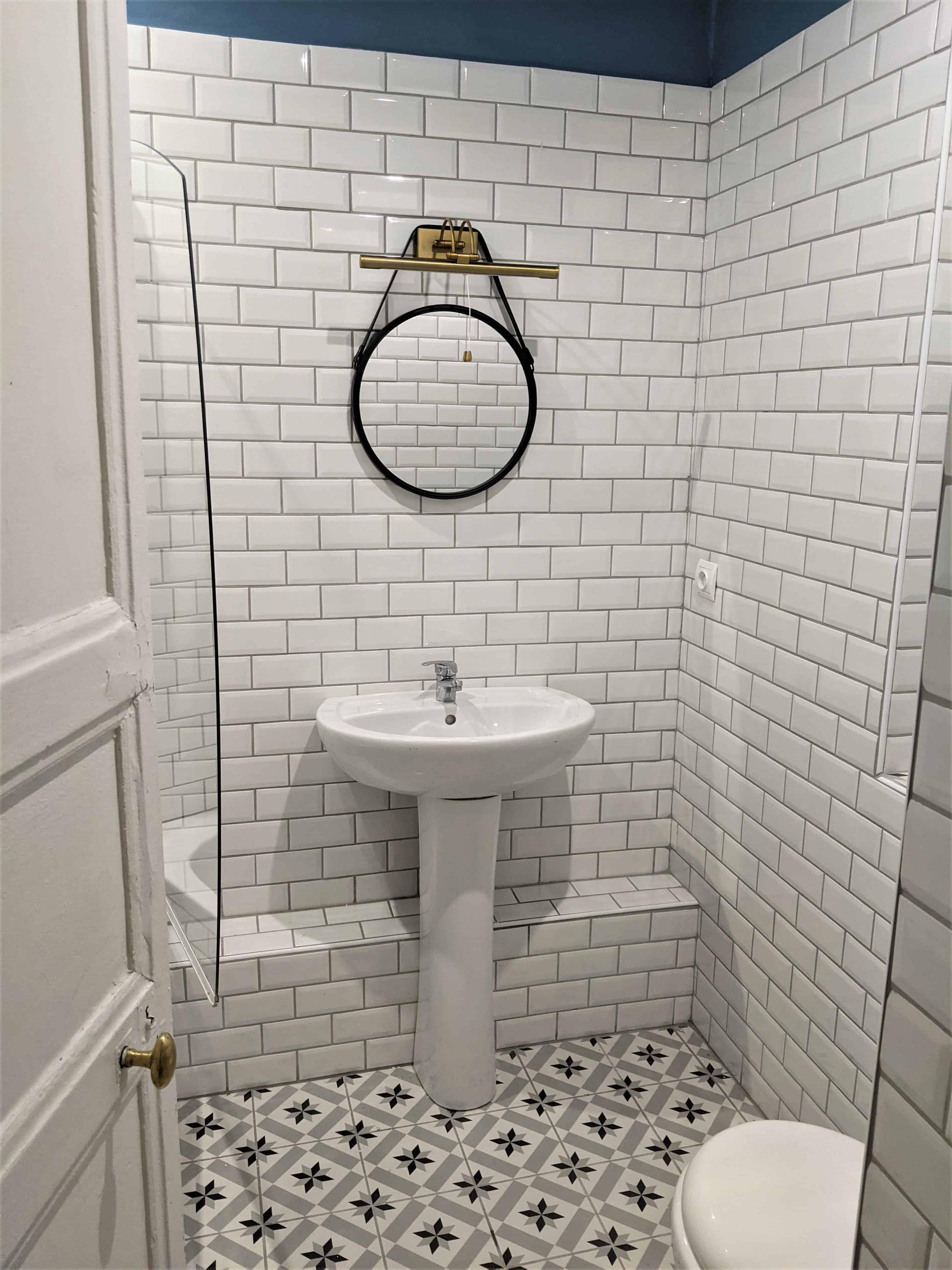 Bathroom interior