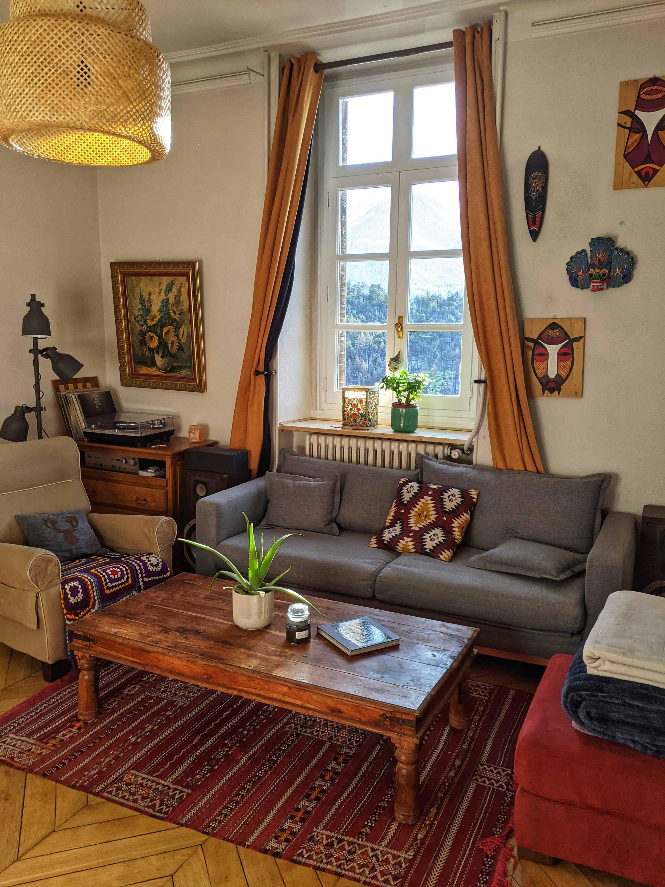 Common area with mountain view