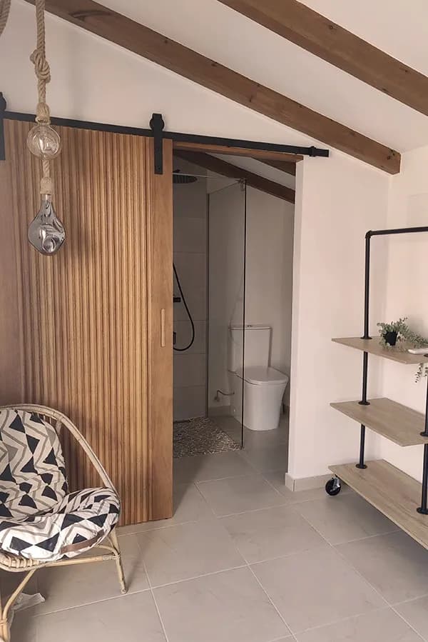 Coliving & Coworking Pool house industrial sliding door