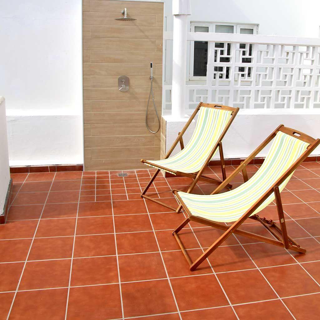 Rooftop chill-out terrace at Coliving 1907