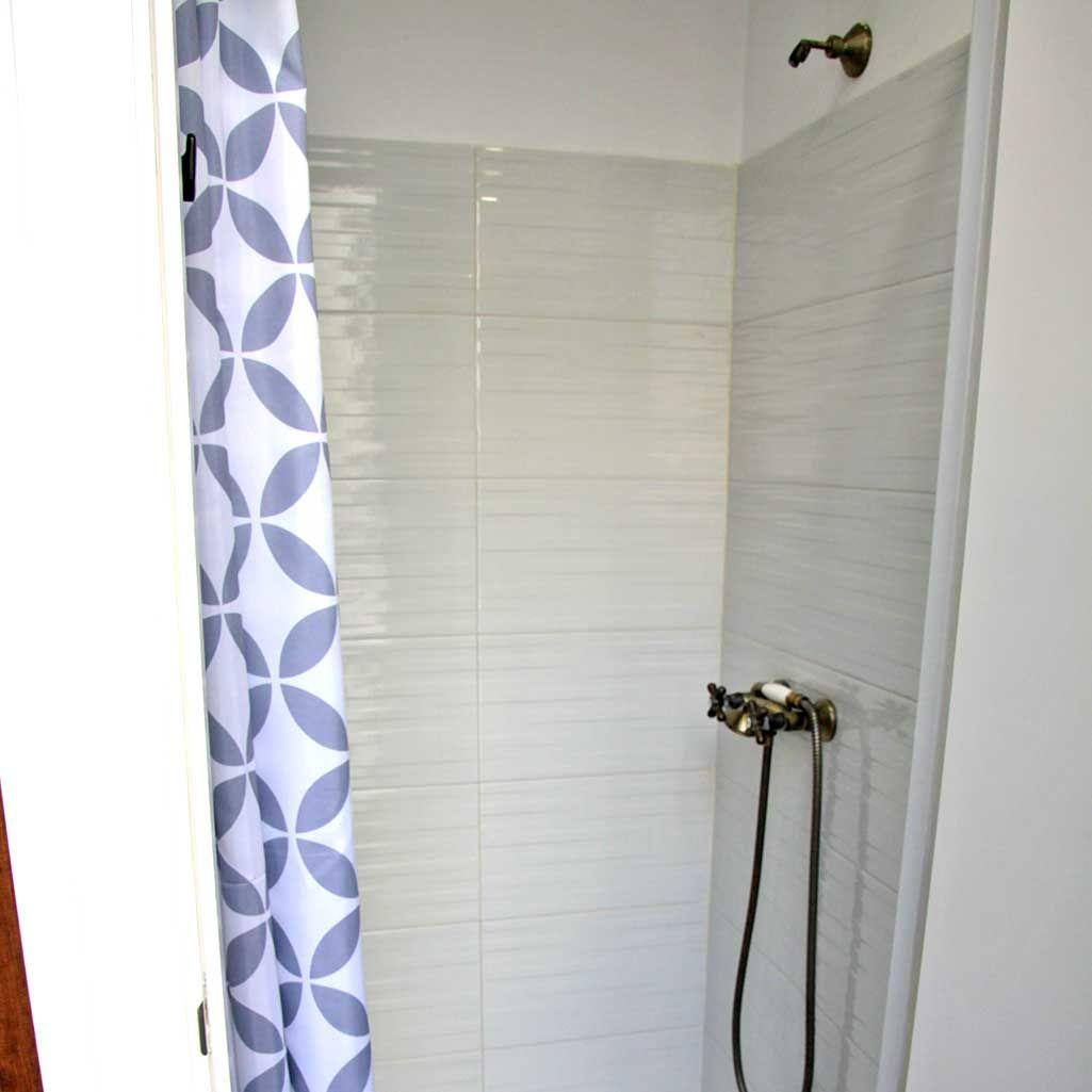 Jardín Canario Room Bathroom Detail