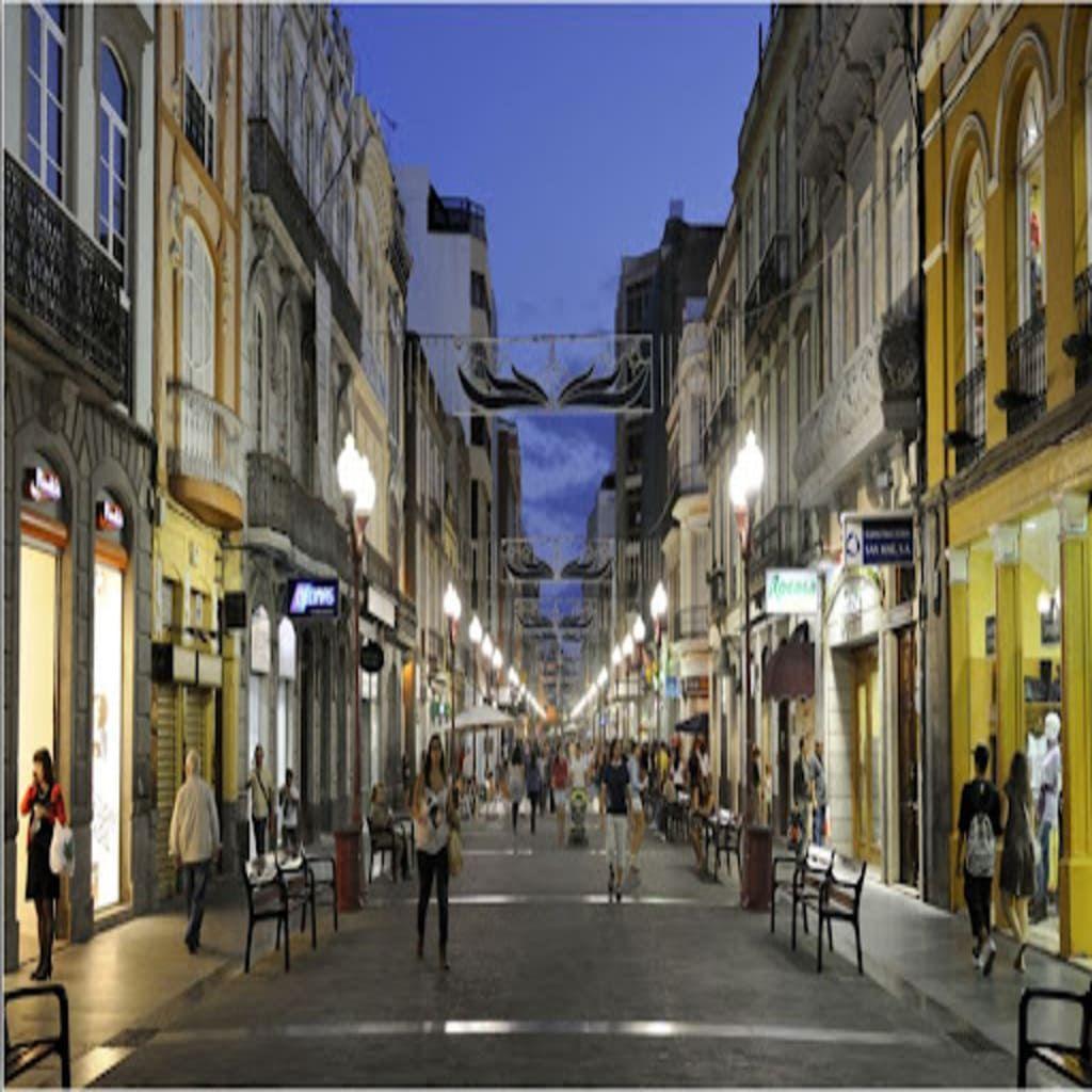 Triana commercial shopping zone, 550m from Coliving 1907 in Las Palmas de Gran Canaria