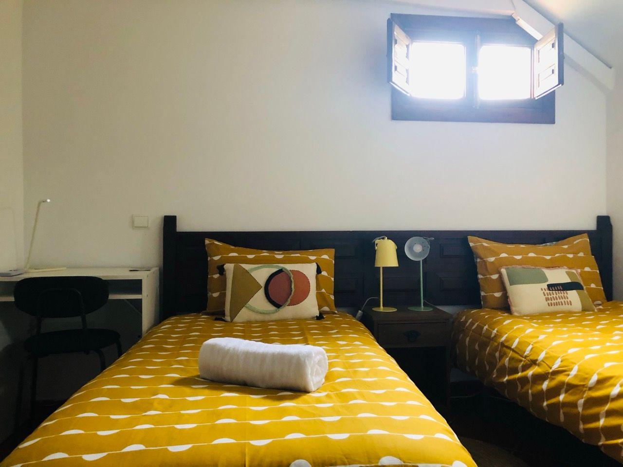 Single and double rooms in the Molino building