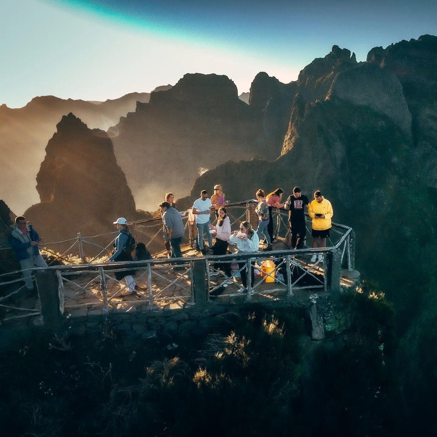 sunset picnic close to Pico Arieiro