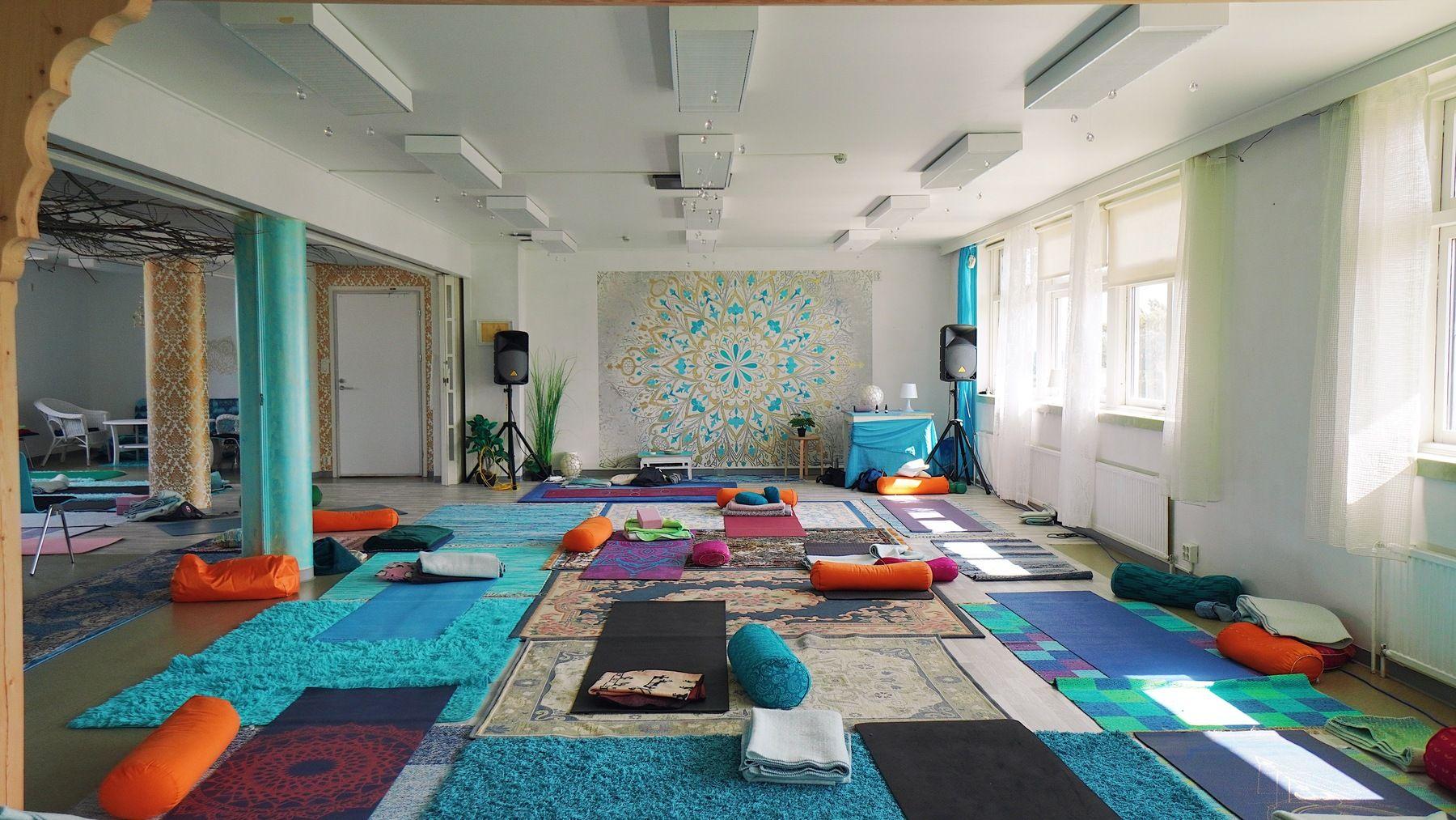 Yoga room at Hub Feenix