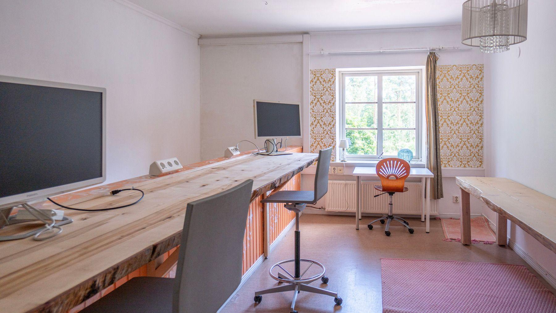 Coworking nook area at Hub Feenix