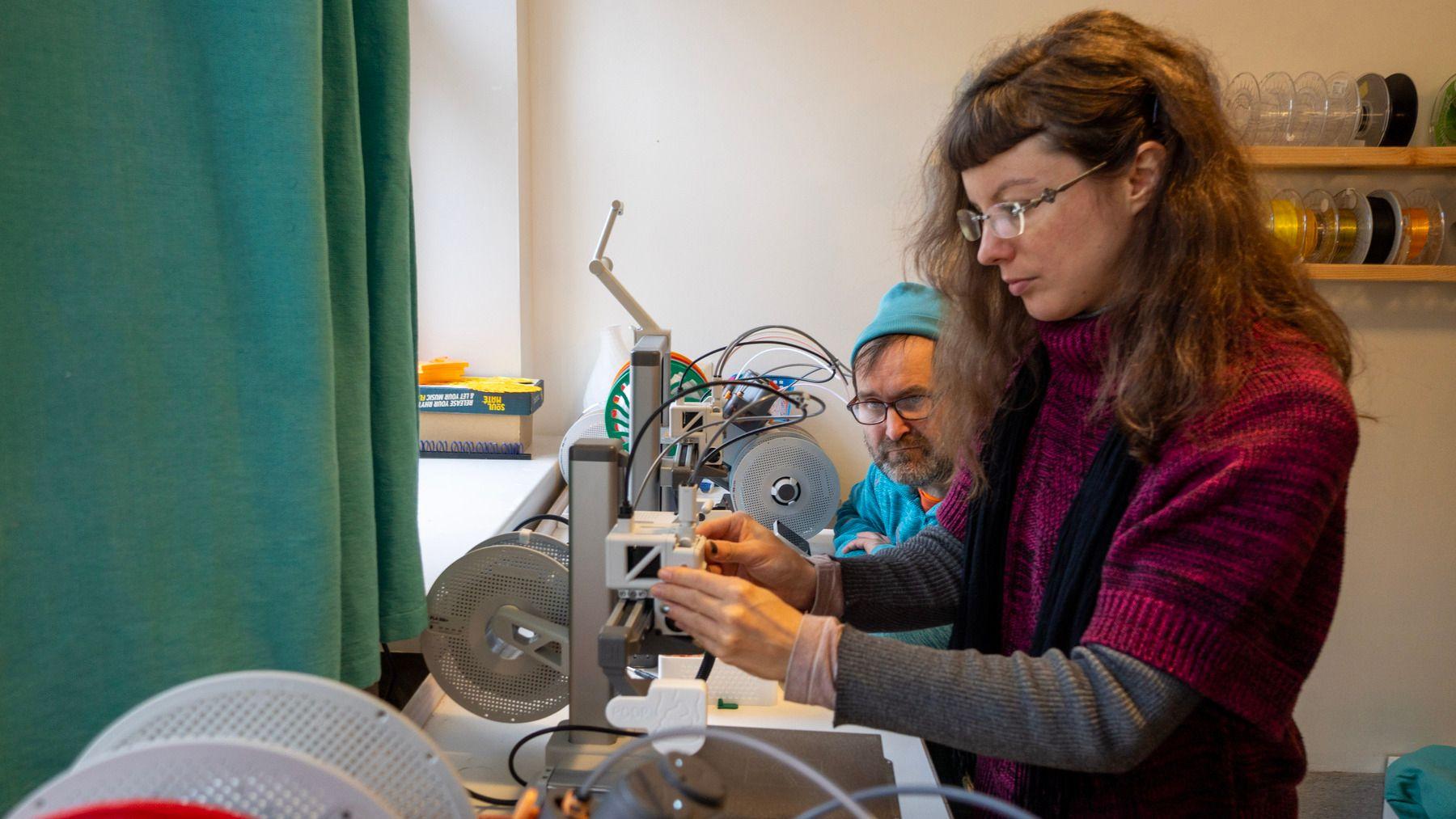 3D printing equipment in the Makerspace at Hub Feenix