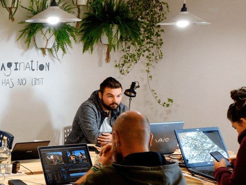 Oficina compartida - Shared coworking office at Kalart