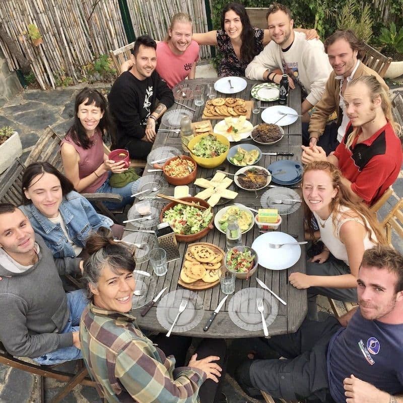 Community Dining Experience