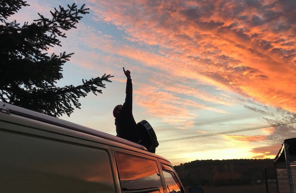 Coliving Fuera de lo Común Para Nómadas Digitales: El Valle del Montseny, España - blog header image