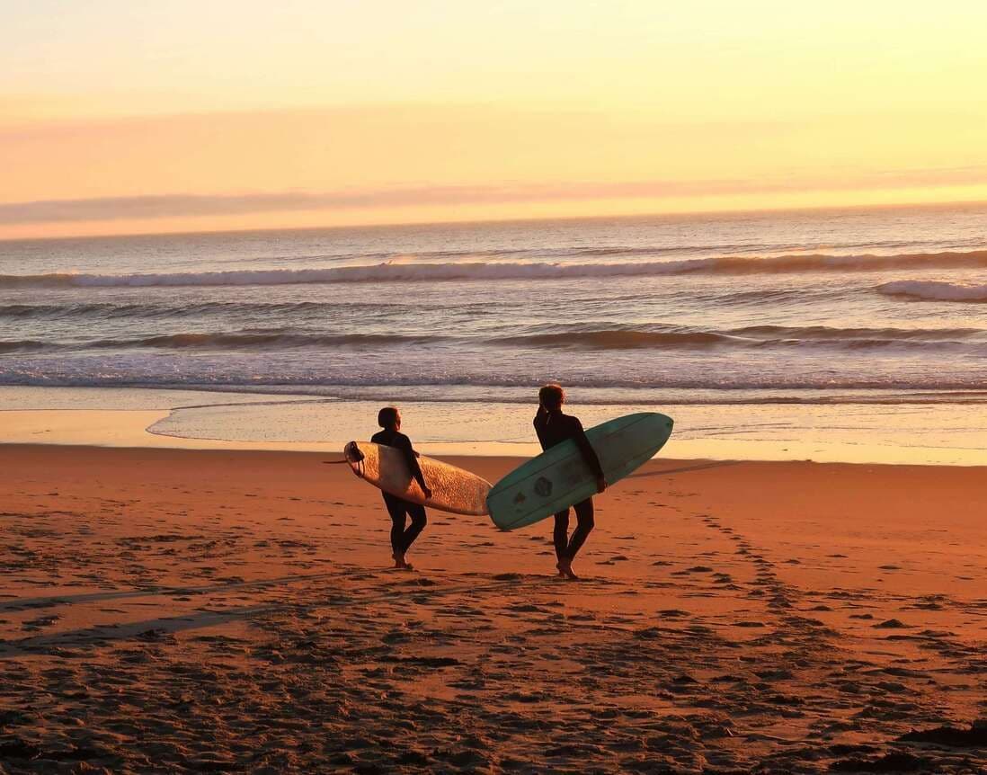 Lava is located very close to one of São Miguel's most popular surfing spots and beaches as well as beautiful hiking trails.