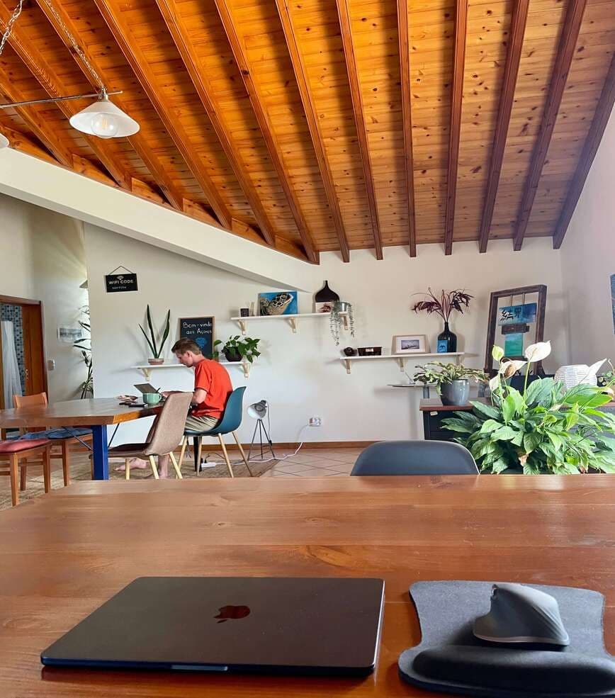 Our building offers very large community areas to give you top quality of stay and never make it feel crowded.