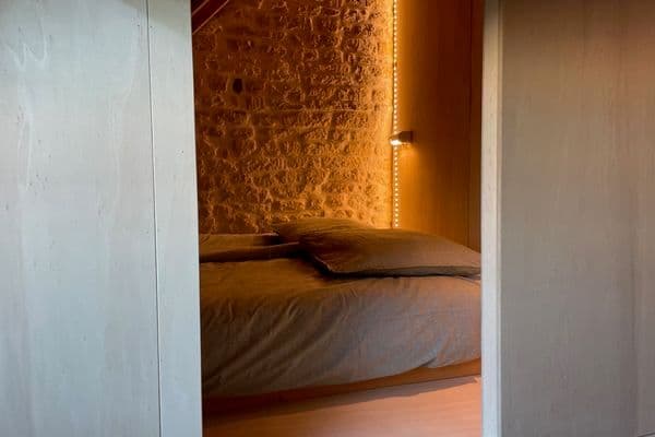 Double cabin interior view