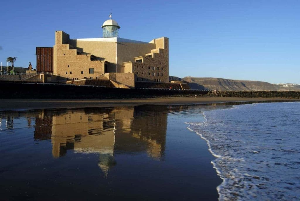 Auditorio Alfredo Kraus by the beach, iconic Las Palmas landmark