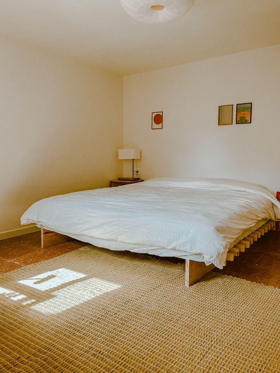 Minimalist double ensuite inspired by the Japanese traditions of peace, mindfulness and zen.