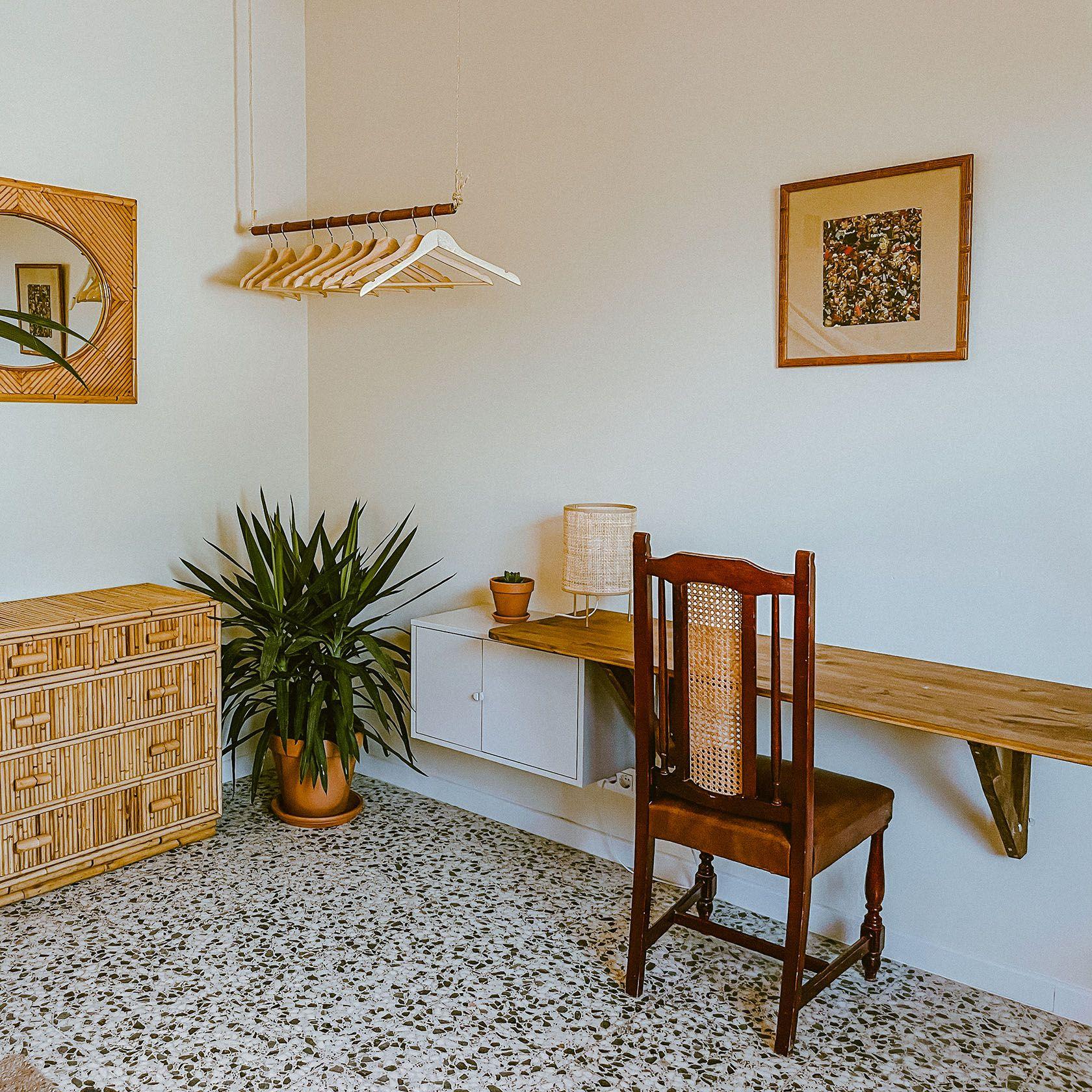 Private room workspace
