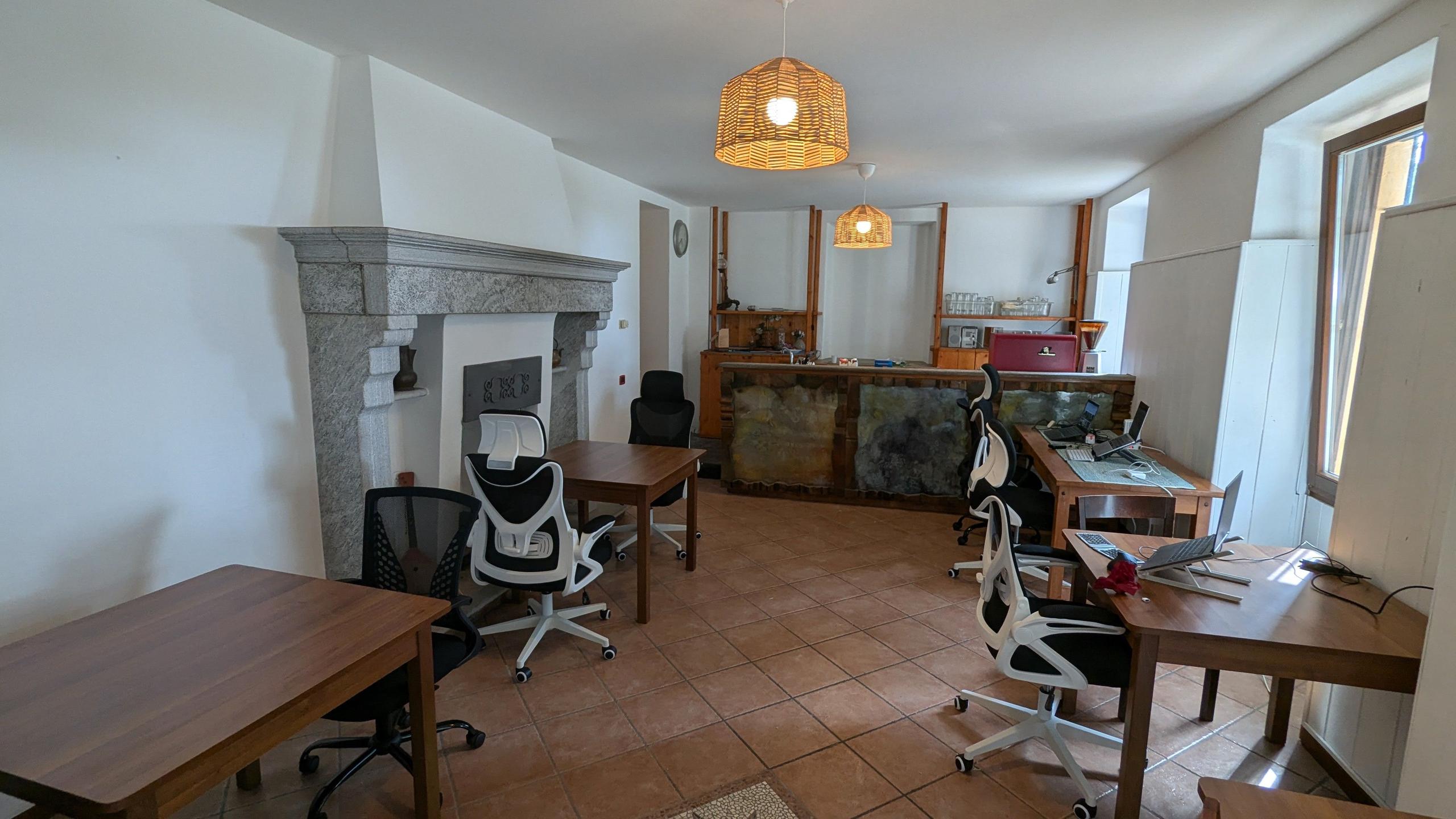 Dedicated ergonomic work spaces with strong Wifi by Starlink, and multiple comfortable work areas for different needs