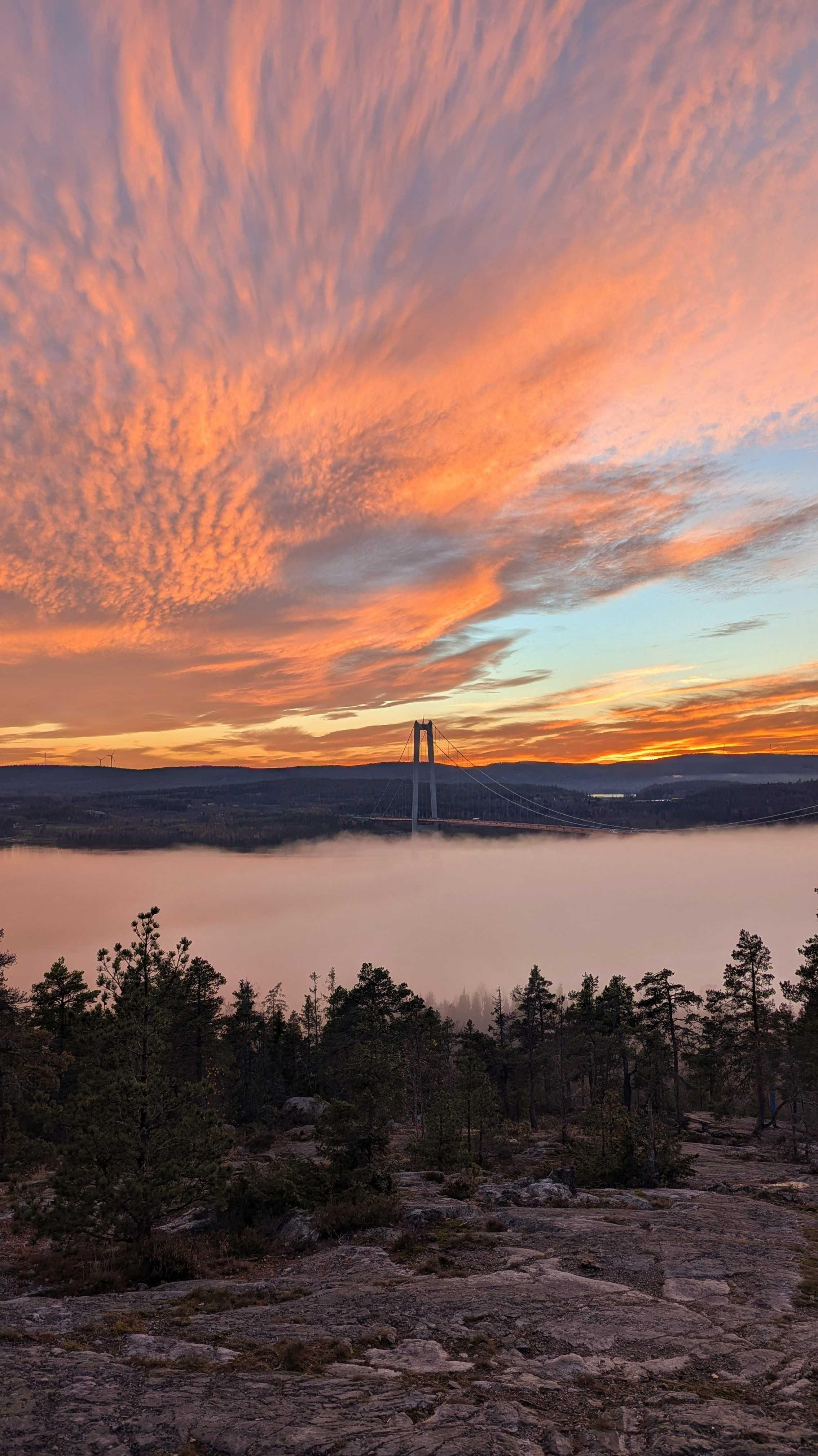 Höga Kusten suspension bridge photographed at sunset