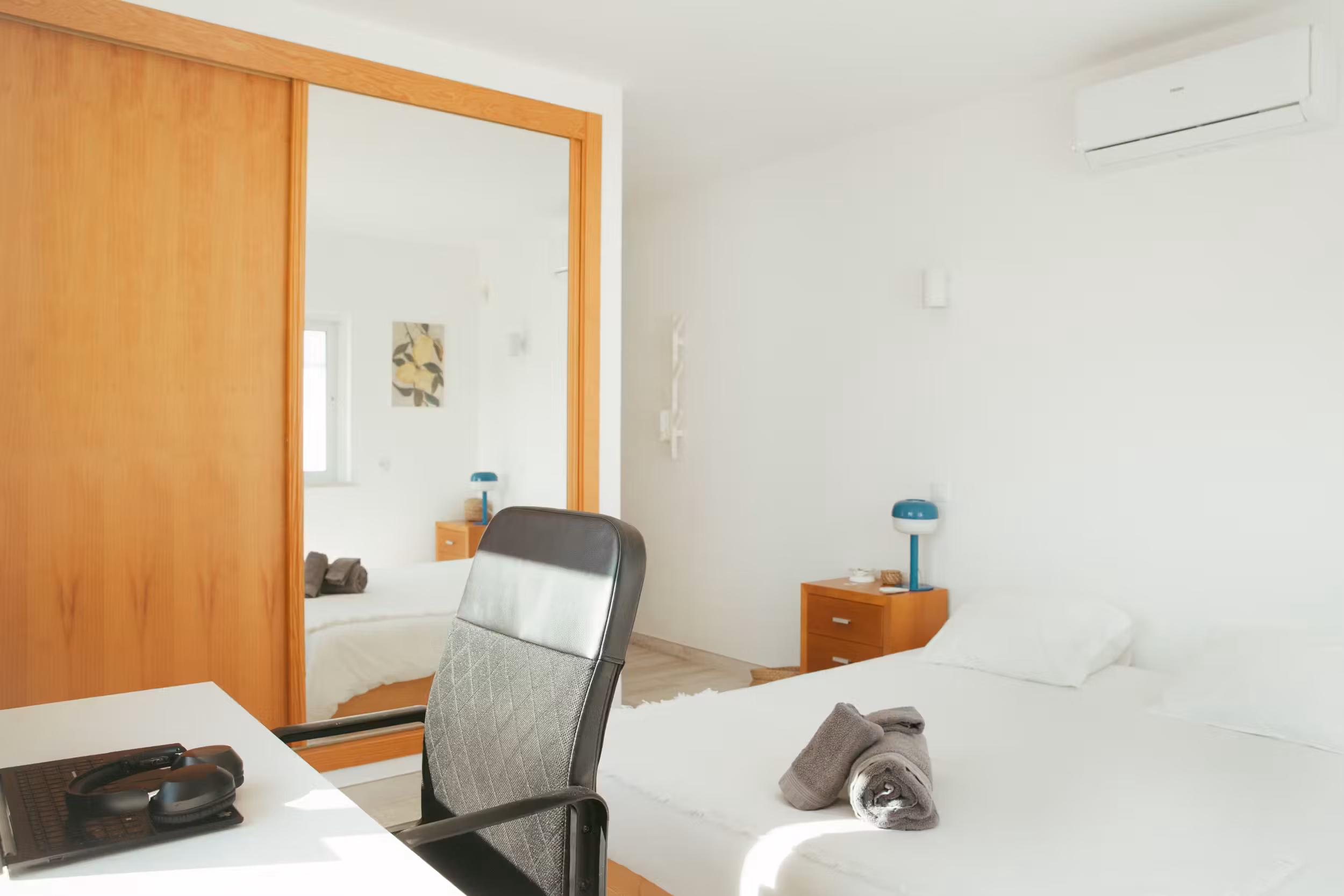 Desk – Avignon – POMAR base