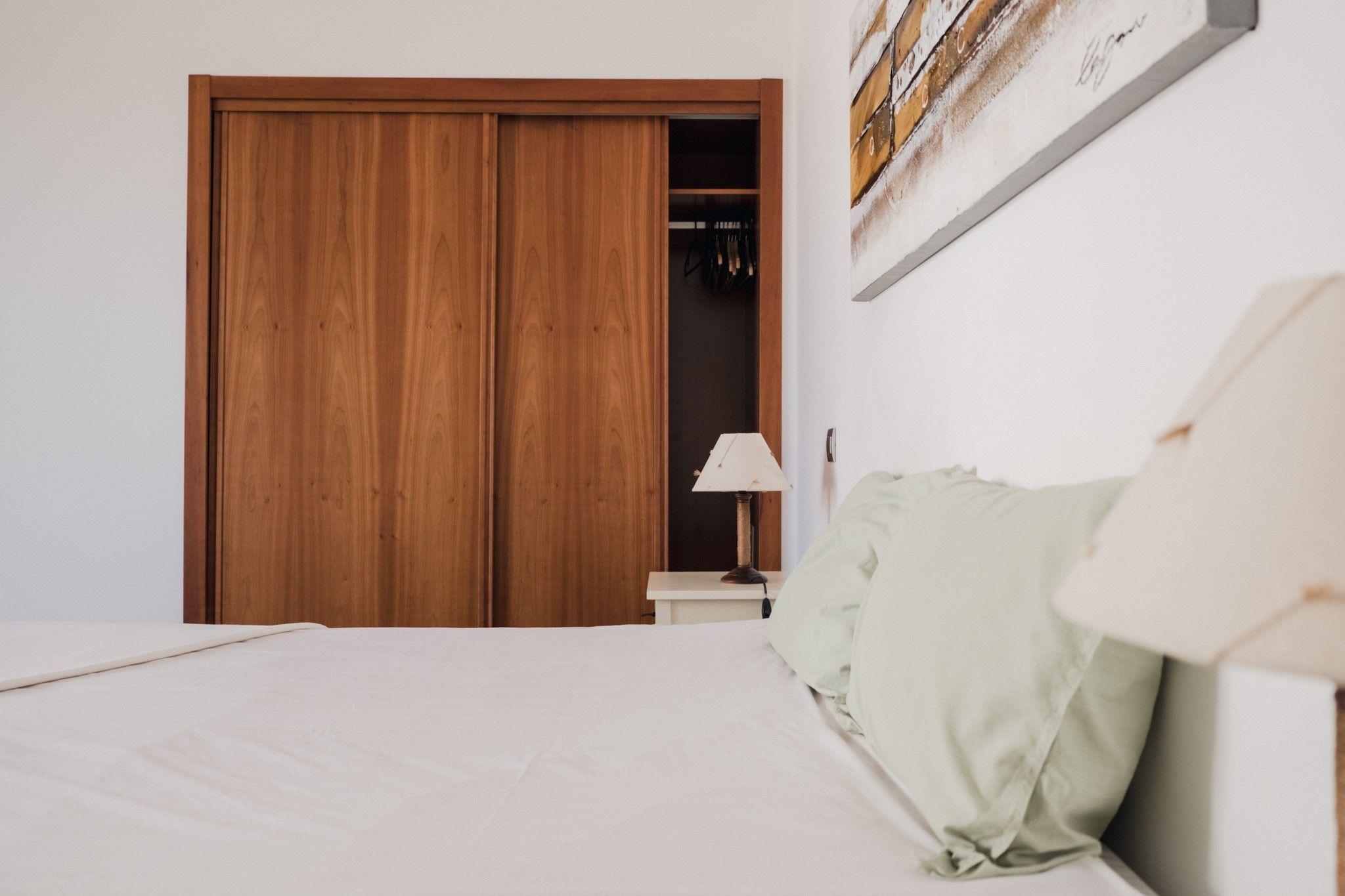 Suite - bed view - POMAR coliving