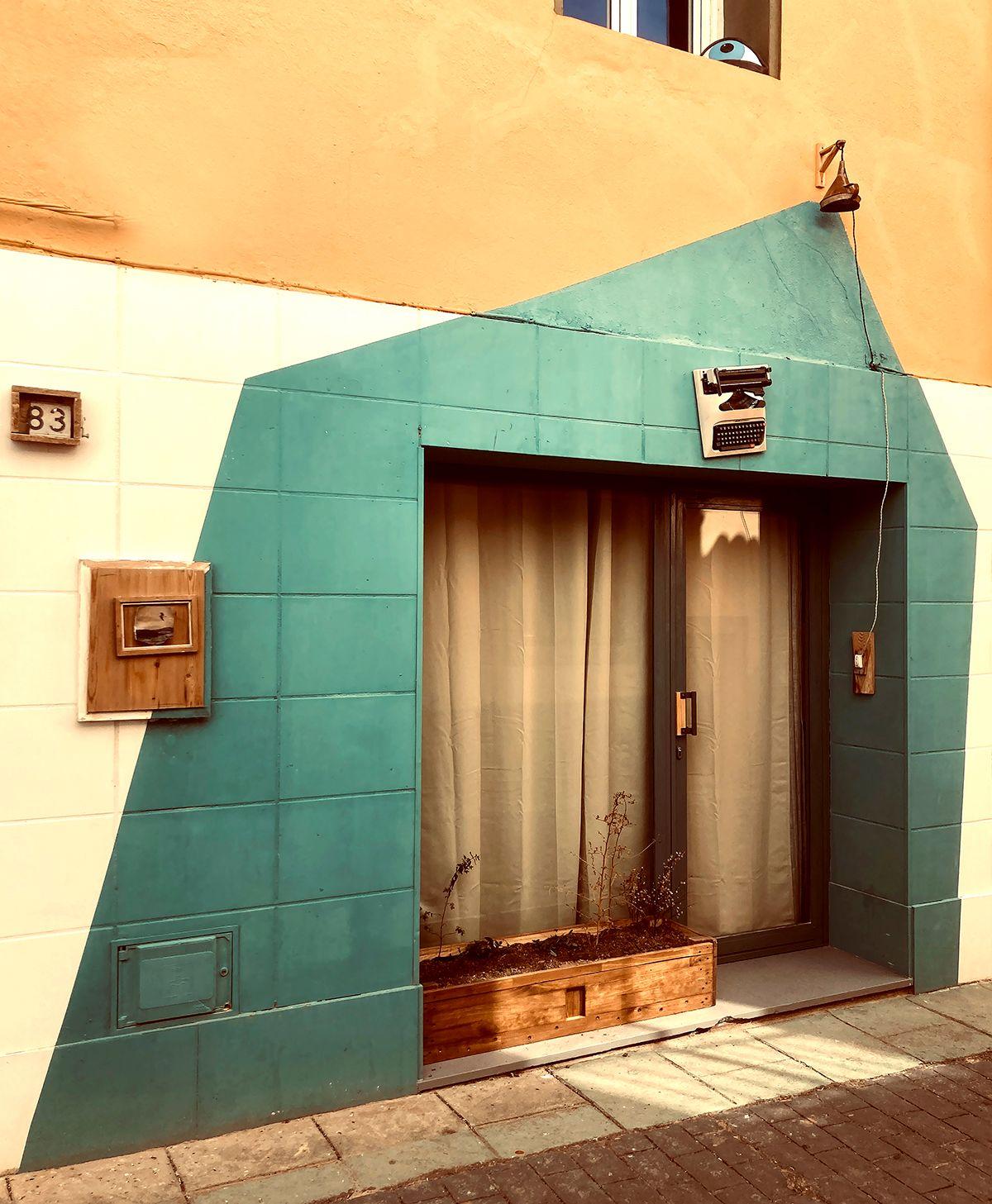 El Molino apartment at Posada de la Luz showing the entrance door and street window
