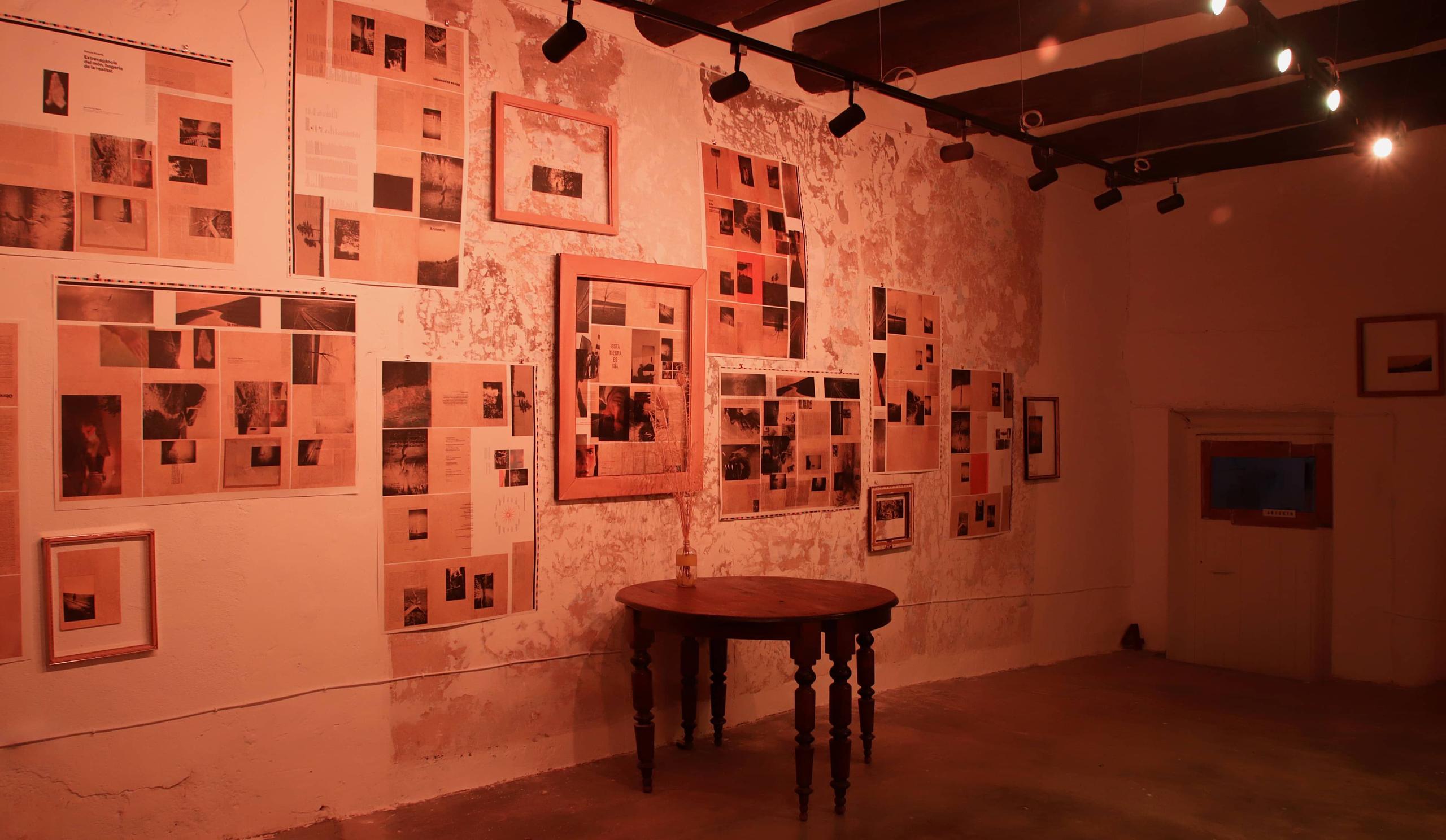 Photo exhibition by Juanan Requena in the exhibition hall of Posada de la Luz