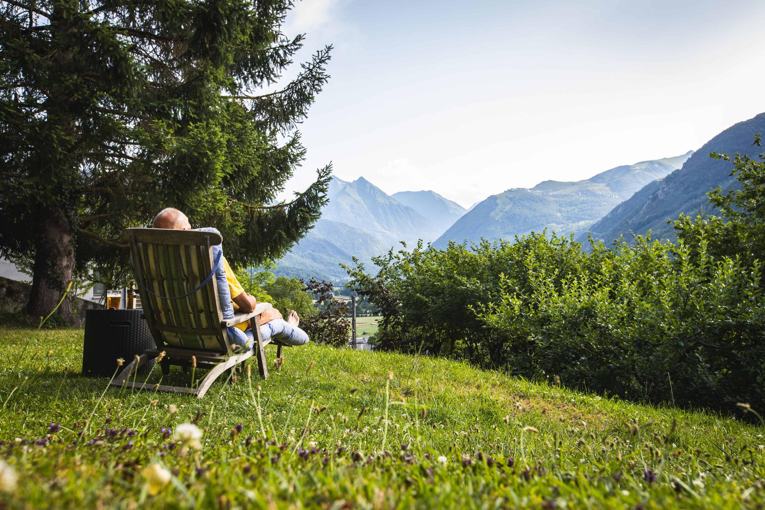 3,000 m2 of outdoor spaces at Pyren'Escape with mountain views