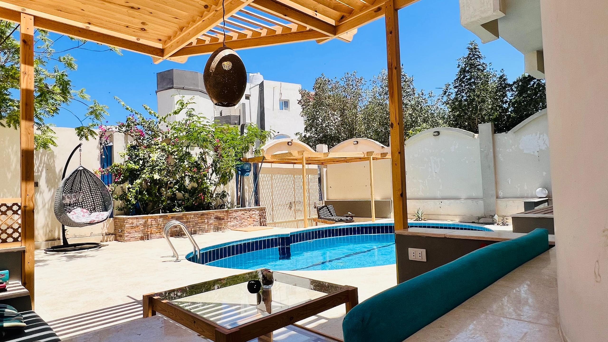 Main property photo