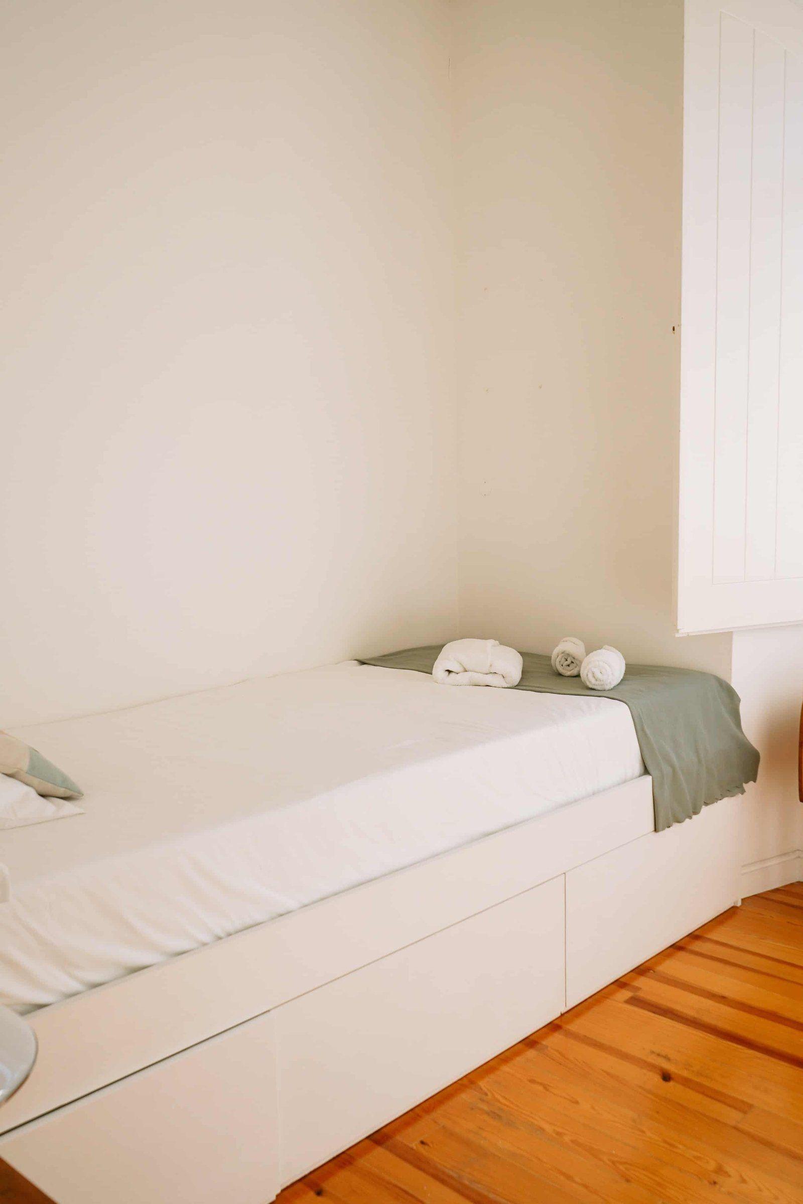 Single Bed Private Room