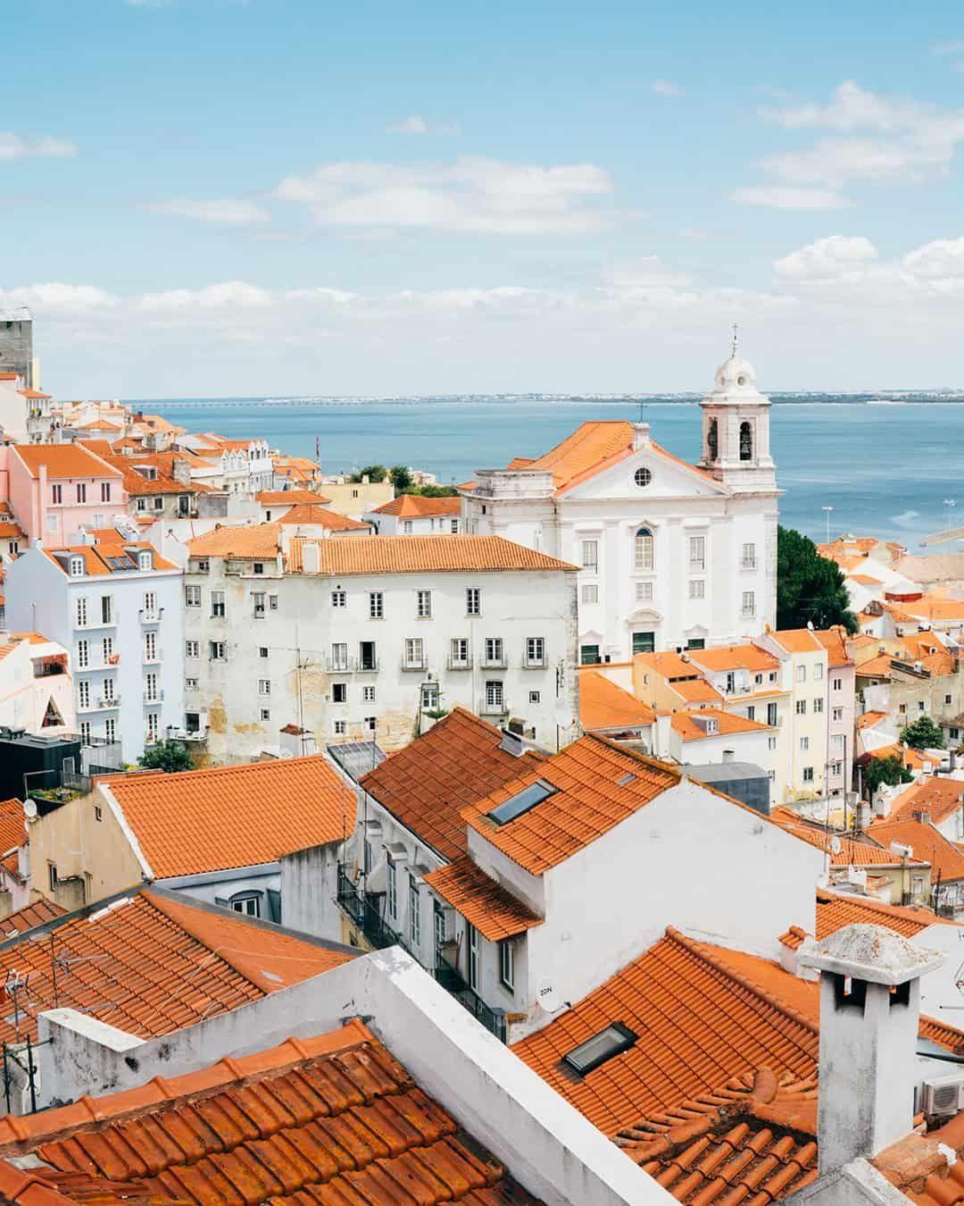 Baixa Neighborhood Street View