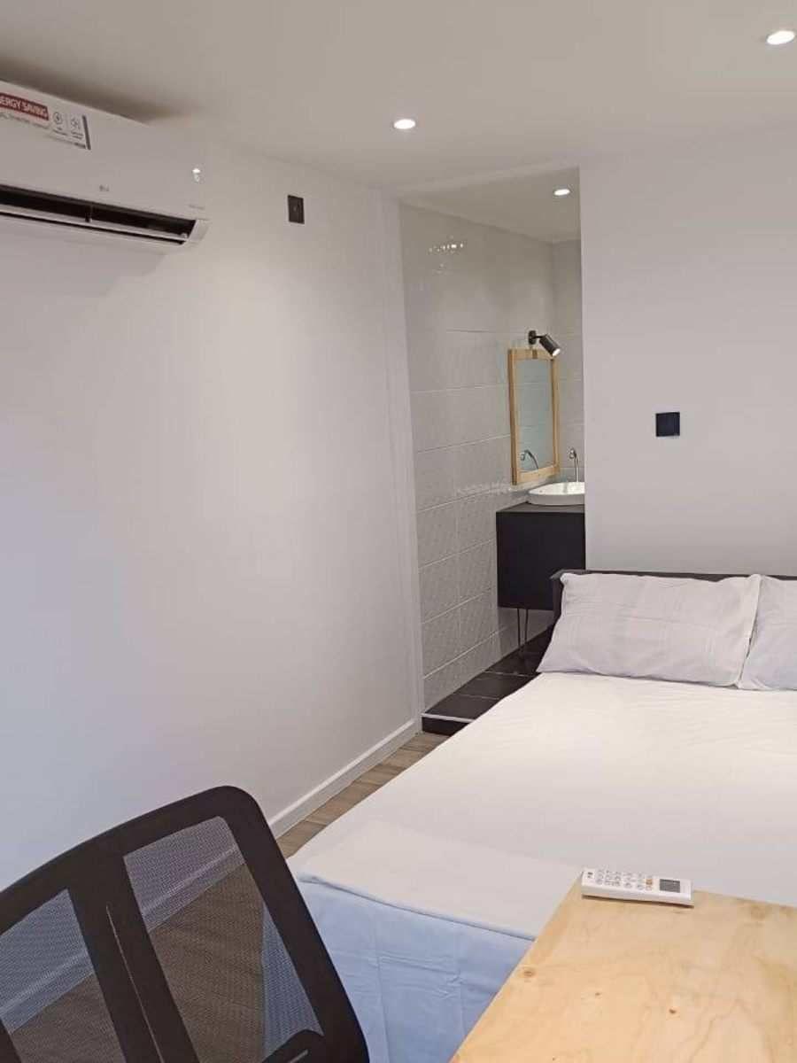 Basic room at Skippers Coliving