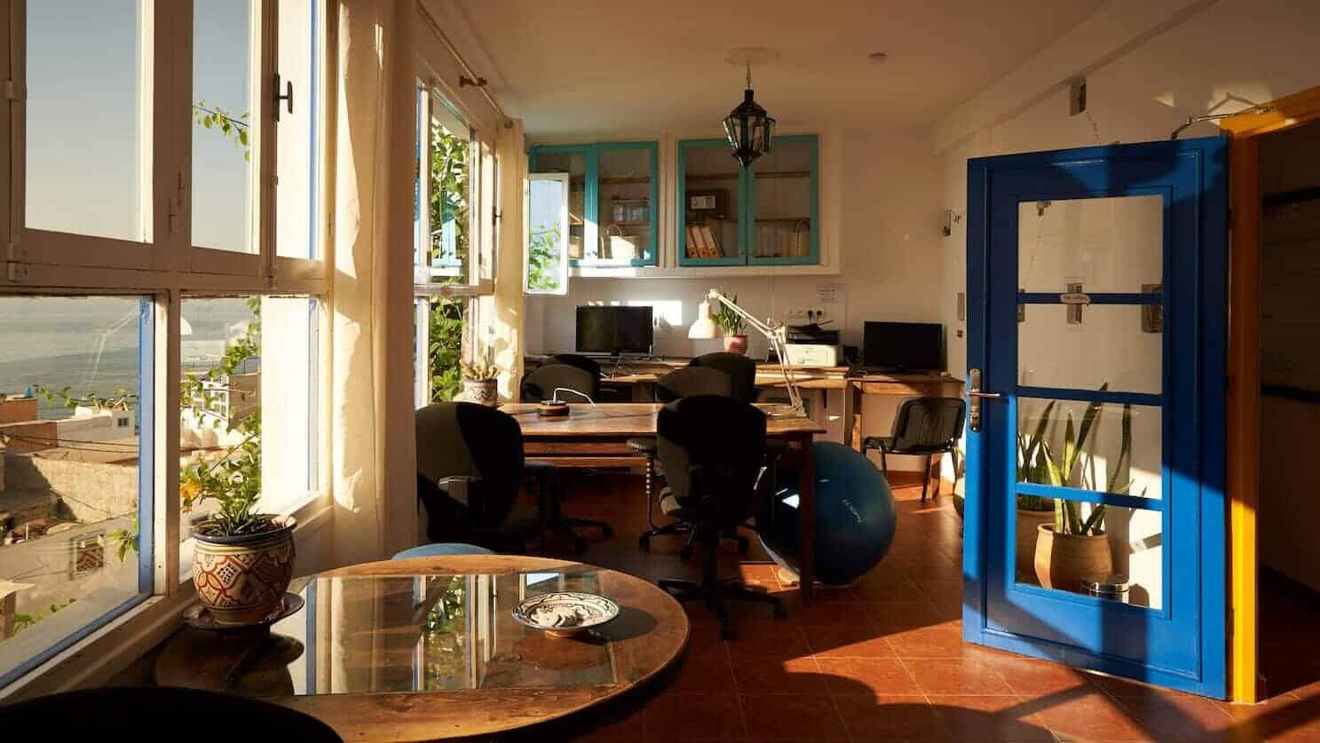 Working at the SunDesk indoor office