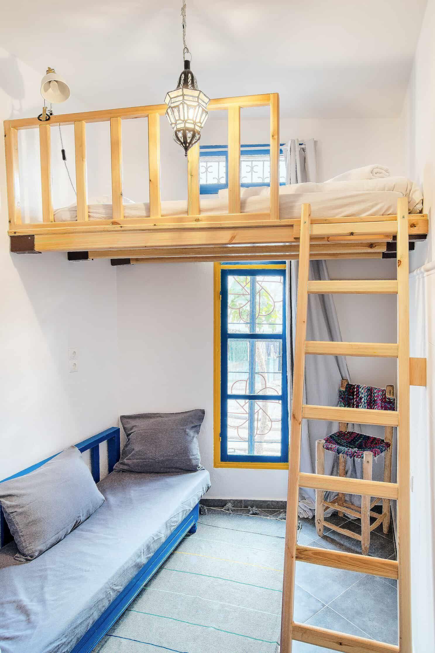 Budget room at SunDesk