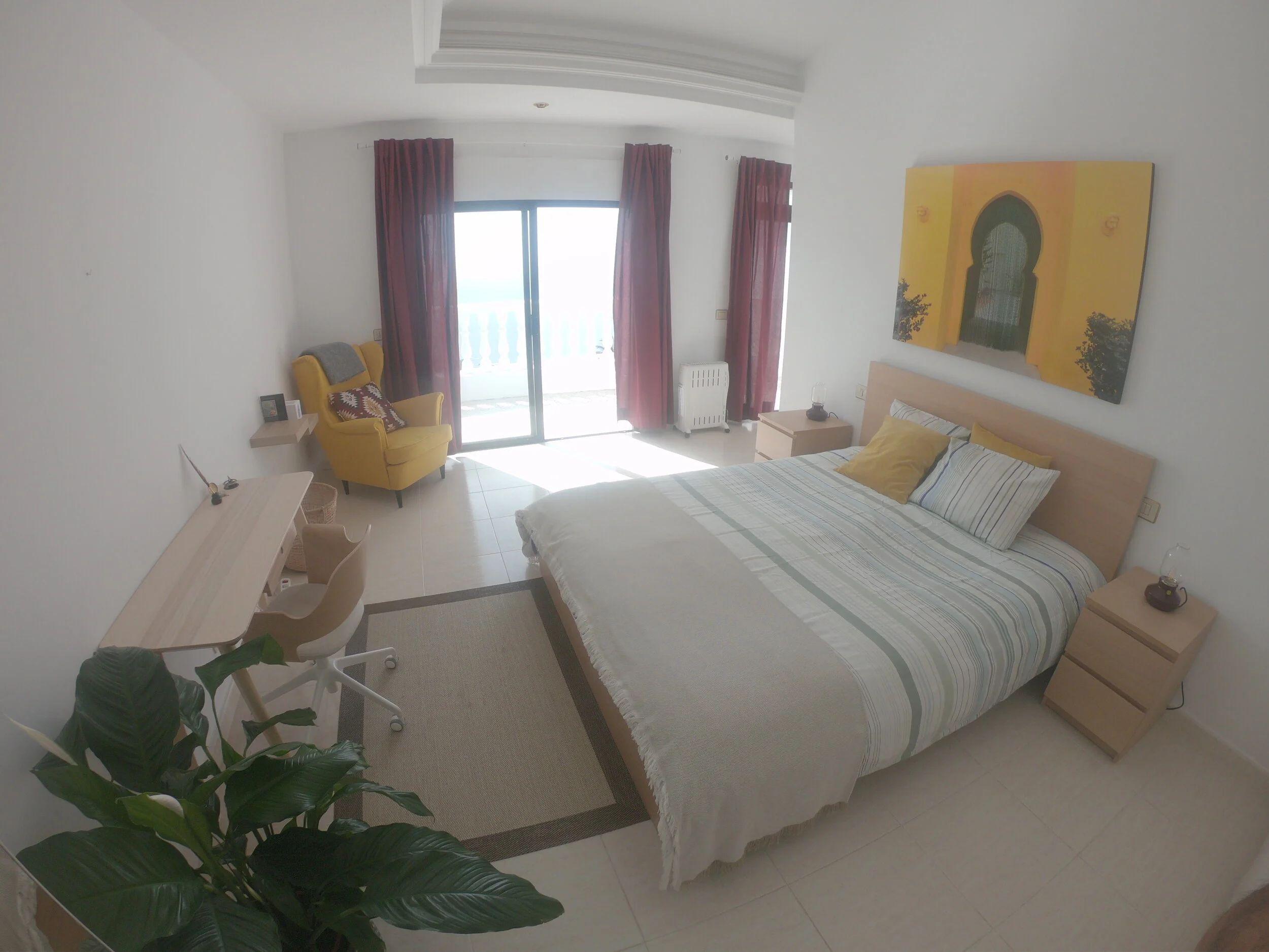 The Sunset Room — spacious double room with private en suite, jacuzzi, high ceiling and private balcony with sea view
