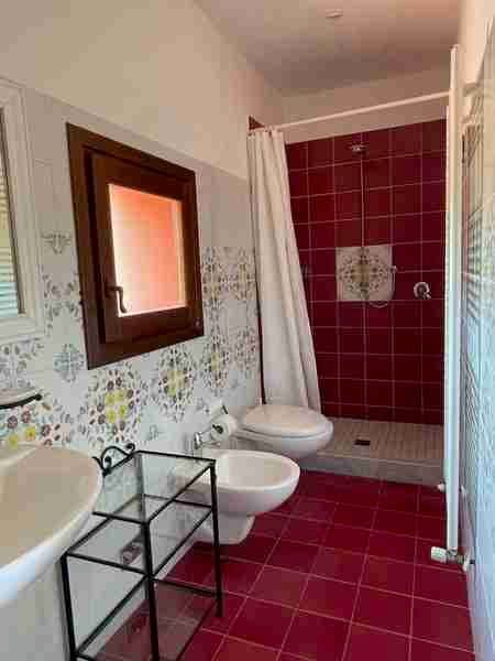 Room Biancospino bathroom