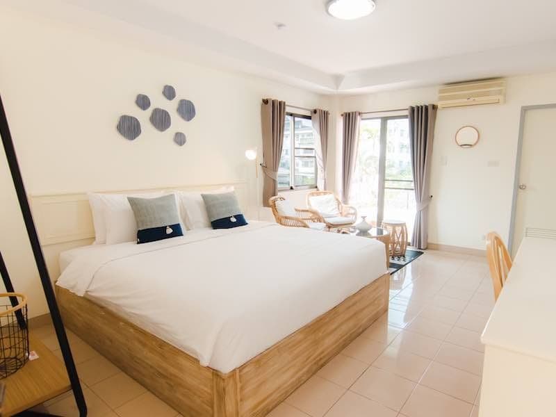 Deluxe Room Main View