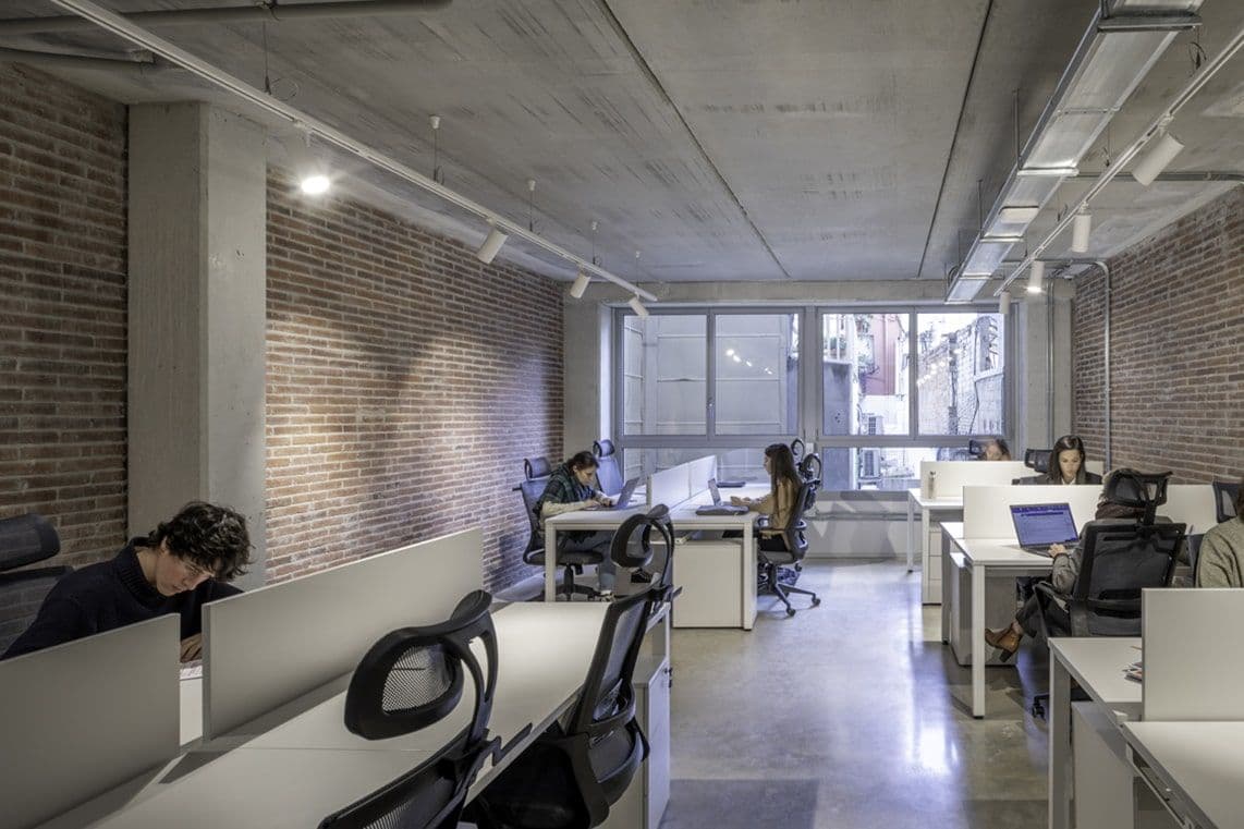 FIX dedicated fixed-desk coworking area