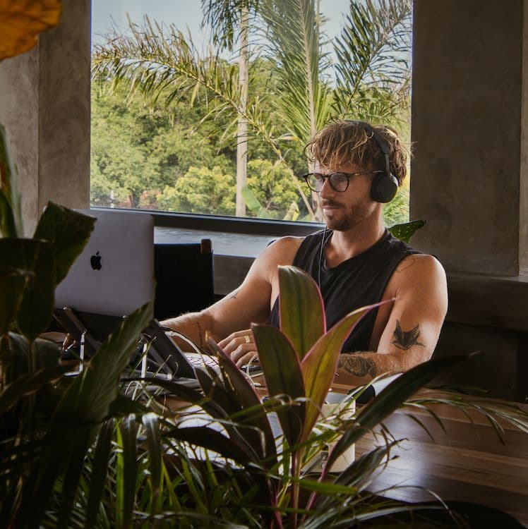 Coworking space at Waves & Wifi